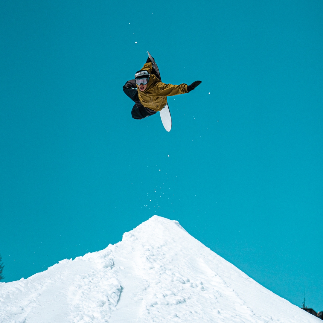 KeijiOkamoto_Snowboarding